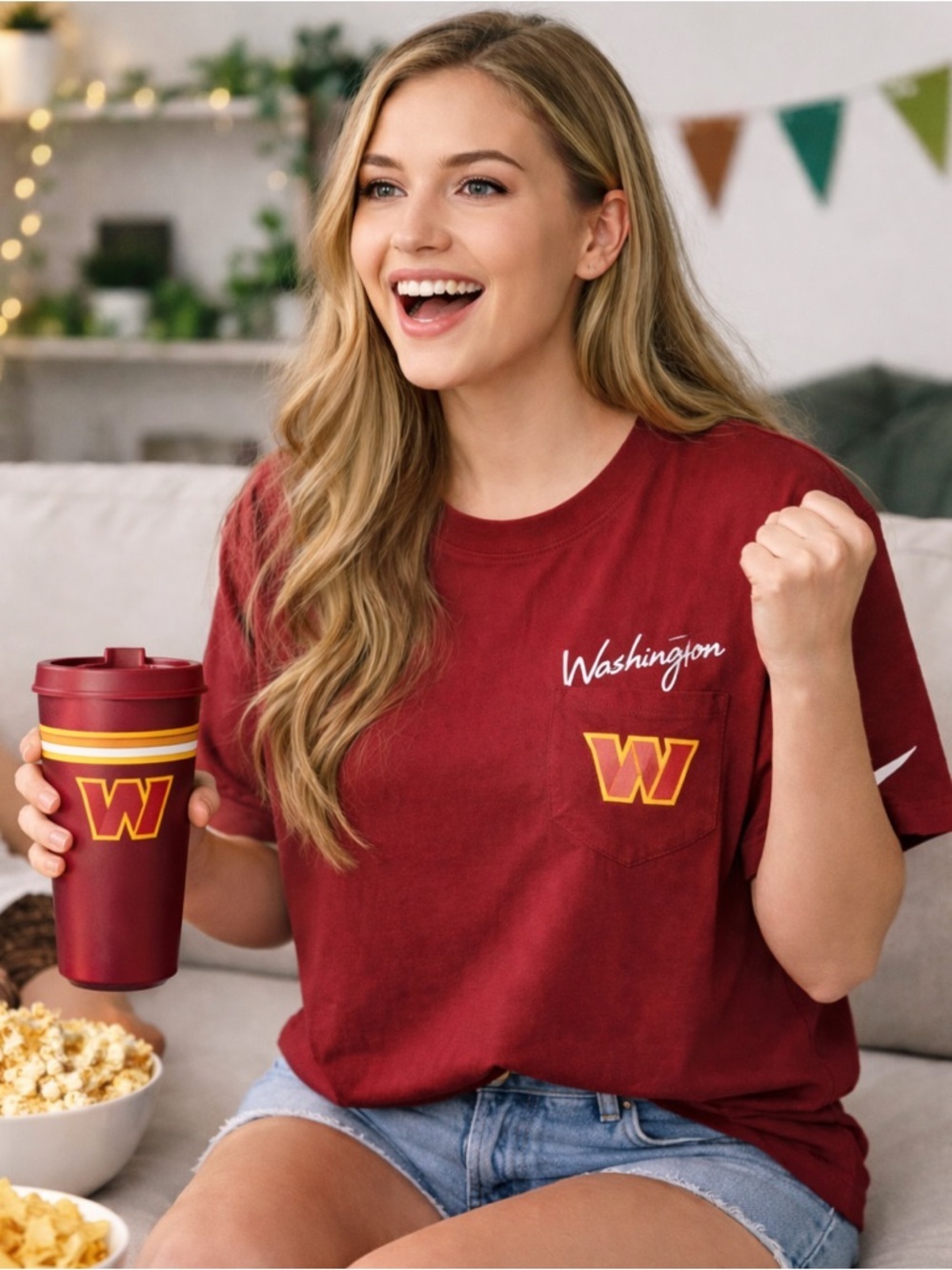 Nike/NFL SZ various women’s Washington Commanders logo tee w/1 breast pocket - Picture 1 of 10